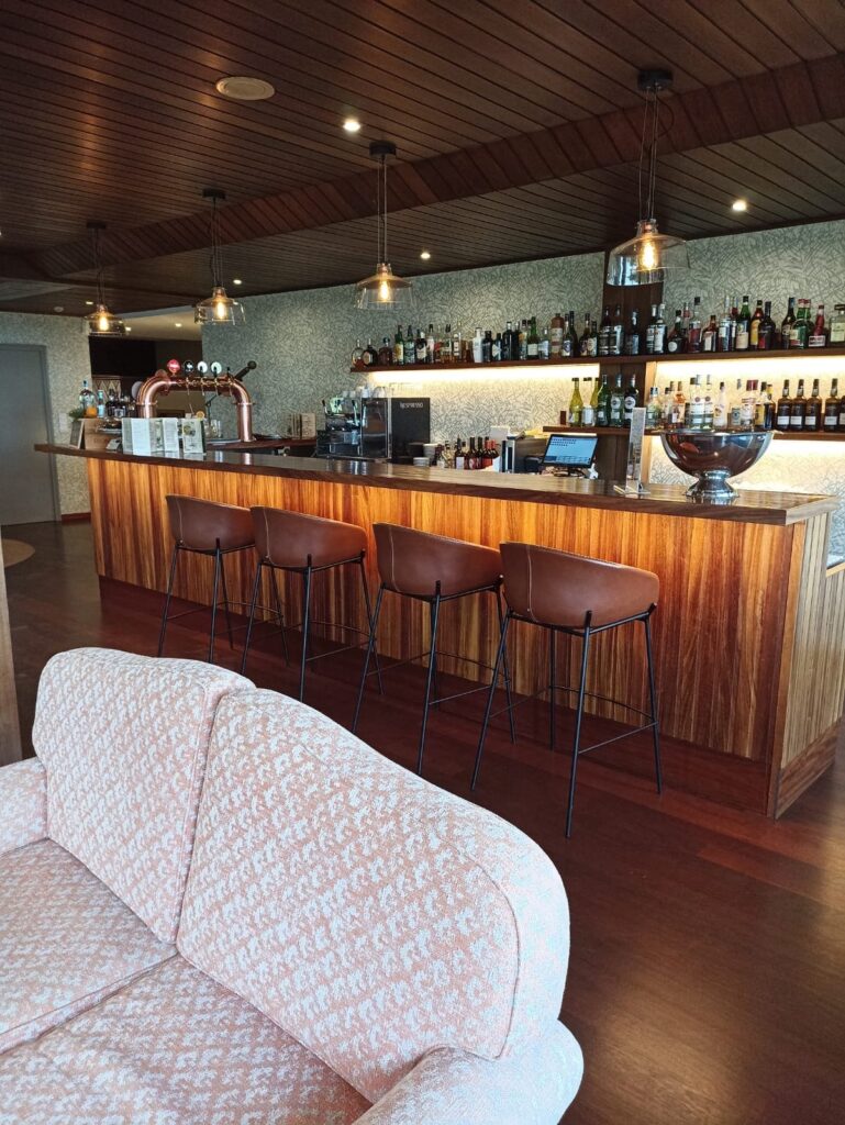 Bar de l'hôtel Quinta do Furao, Madère, Portugal